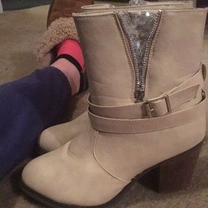Tan cowgirl booties